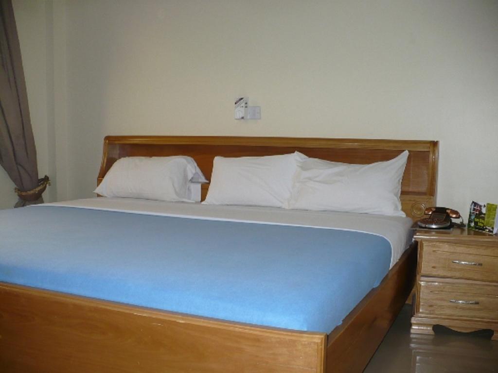 True Vine Hotel Kumasi Rom bilde