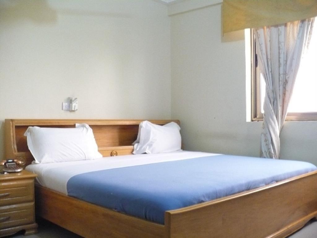True Vine Hotel Kumasi Rom bilde